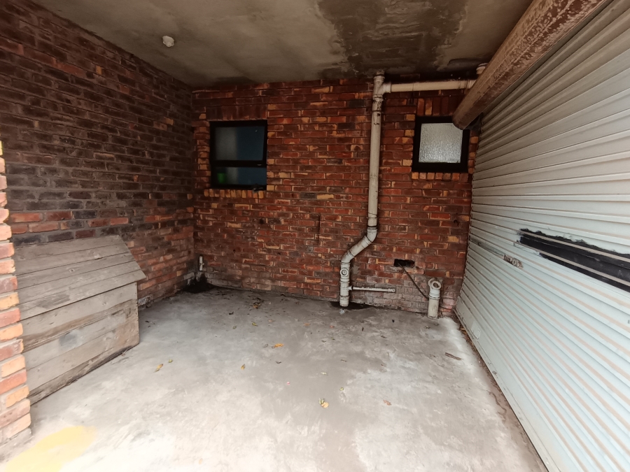 8 Bedroom Property for Sale in C Place Eastern Cape